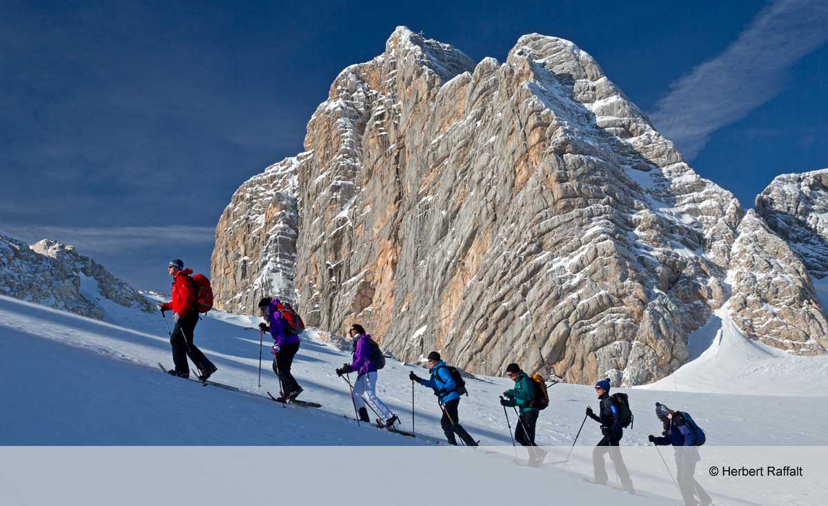 Skitouren im Skigebiet Dachstein-Gletscher in der Steiermark