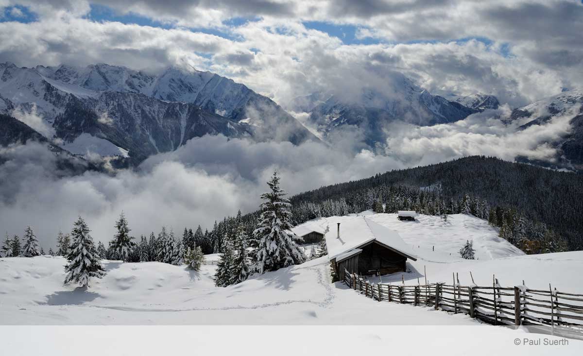 Unvergleichliches Panorama über die Tiroler Berge im Skigebiet Mayrhofen-Zillertal