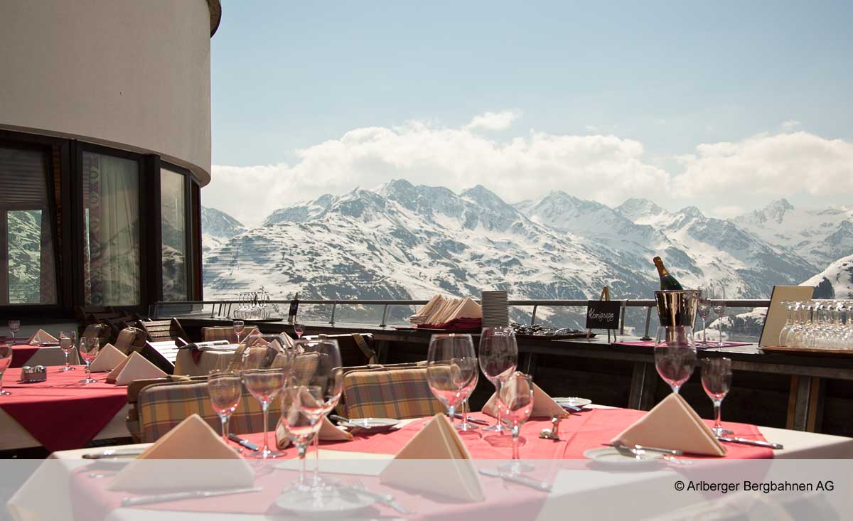 Gemütlich und hochwertig Essen direkt im Skigebiet St. Anton am Arlberg